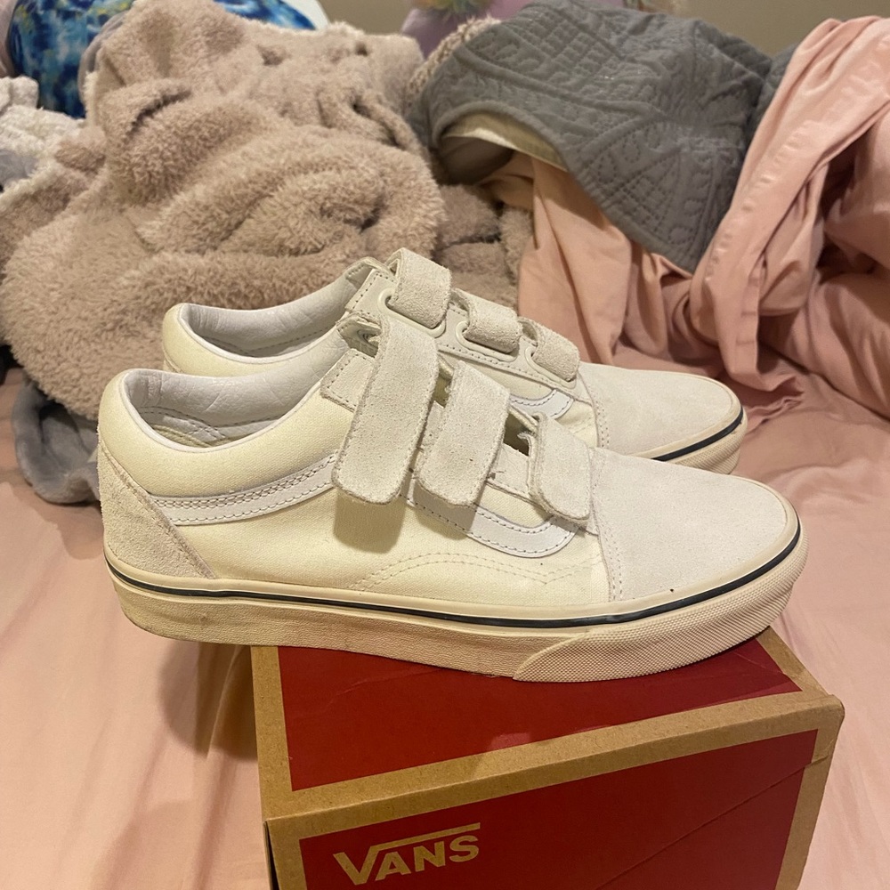Women’s old school Vans with velcro straps